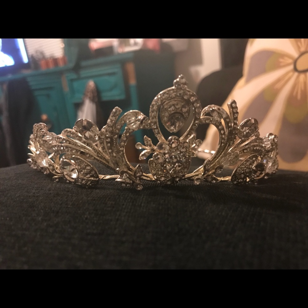 swarovski crystal tiara. Worn once.